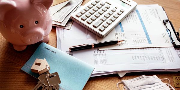 How to handle a pay cut or job loss due to COVID-19 and repay debt How to handle a pay cut or job loss due to COVID-19 and repay debt