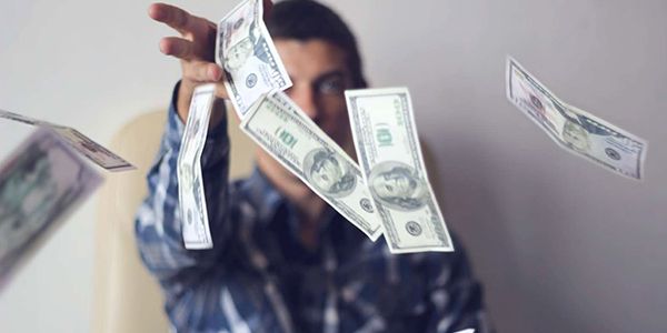 You’re sabotaging your financial life when you do these 5 things You’re sabotaging your financial life when you do these 5 things